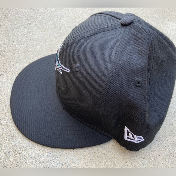 Men's New Era 59Fifty Florida Marlines Fitted Cap 7 MLB Baseball VTG Logo East - Picture 4 of 11
